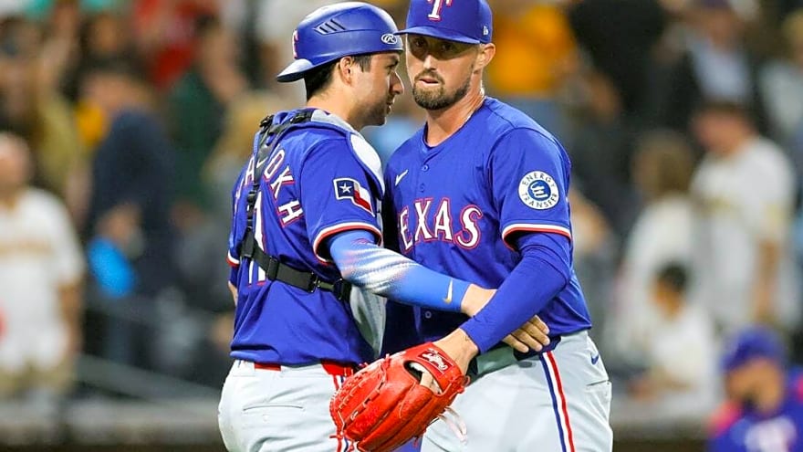 Kyle Higashioka&#39;s monster night lifts Rangers past Padres
