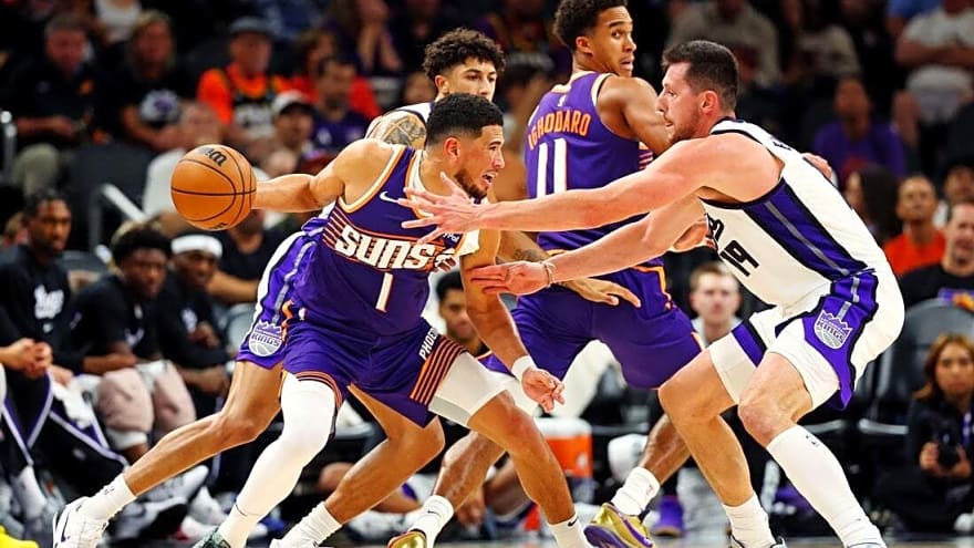 Suns storm back from 20-point deficit, take down Kings