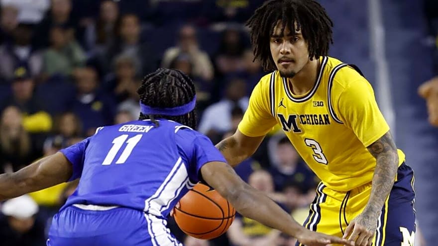 Yaxel Lendeborg scores 25 as No. 7 Michigan separates from Middle Tennessee