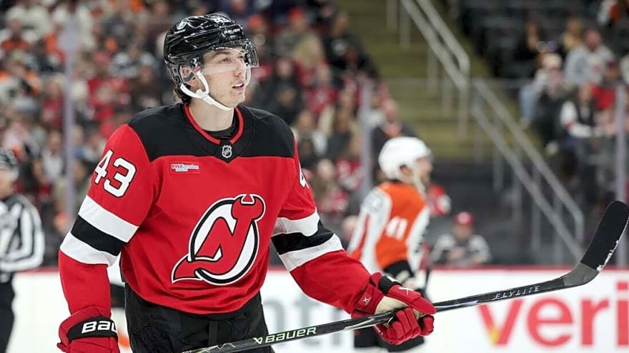 Devils' Luke Hughes to undergo procedure, shut down for season