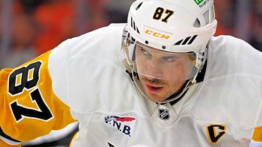 Sidney Crosby, Penguins top Flyers, stay alive in playoff series