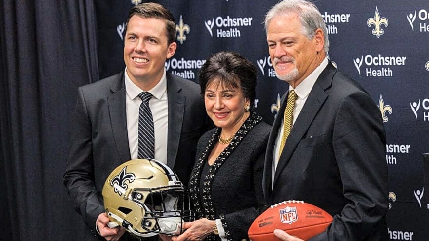 Report: Saints owner says calls to fire GM are &#39;ridiculous&#39;