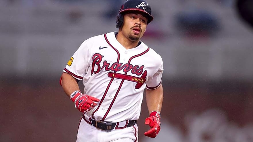 Drake Baldwin blasts mammoth HR before rain halts Giants-Braves