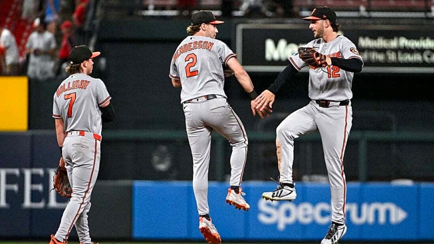 Orioles, after almost enduring epic collapse, seek sweep of Cardinals