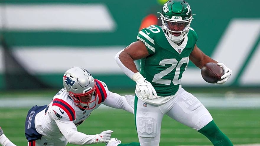 Jets plan to use franchise tag on RB Breece Hall if deal not reached