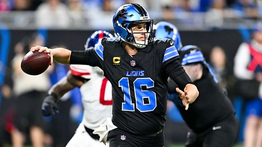 Lions, Packers clash with playoff implications on menu