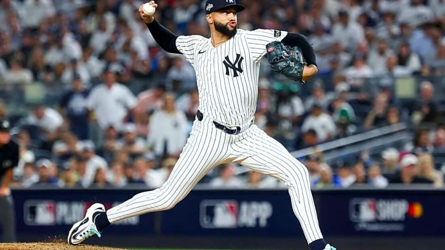 Reports: Mets, RHP Devin Williams agree to 3-year, $51M deal