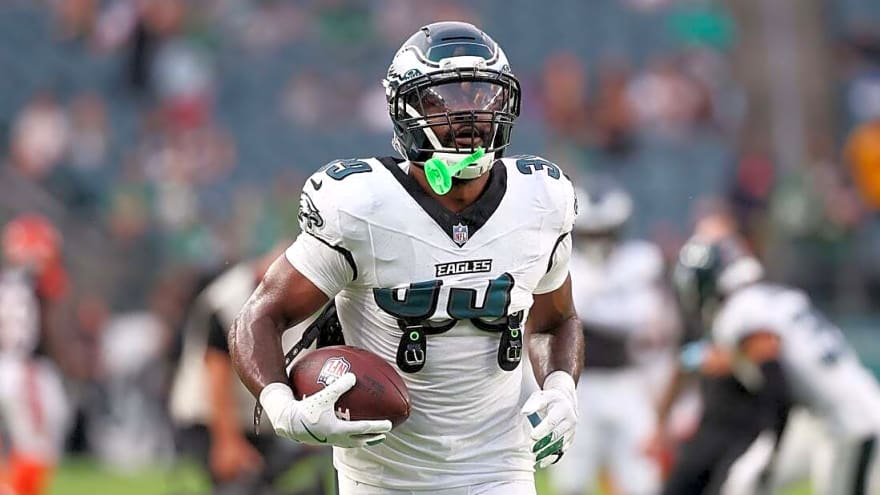 Report: Eagles to elevate RB Dameon Pierce to 53-man roster