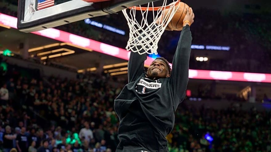 Wolves dub Anthony Edwards (knee) questionable for Game 1 vs. Spurs