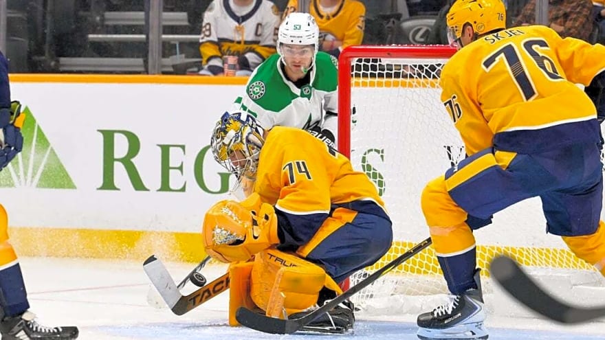 First-period goals hold up as Predators fend off Stars
