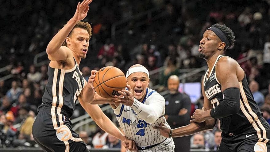 Hawks capture 10th straight win, end Magic's run at 7 games
