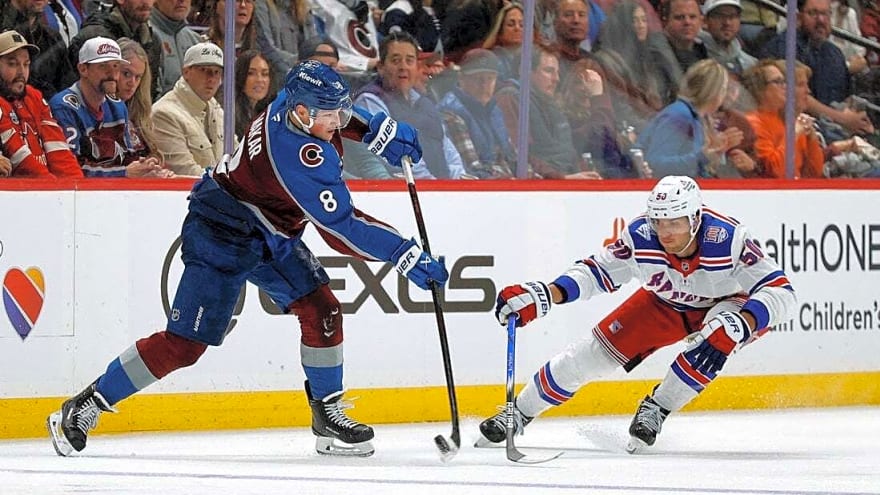 NHL-best Avalanche aim to stay hot at struggling Predators