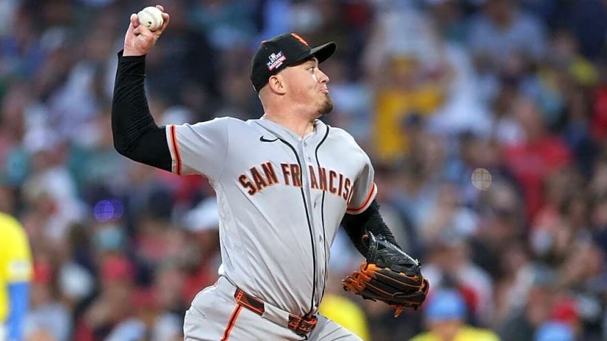 Red Sox rally in 9th, score 3 runs to stun Giants