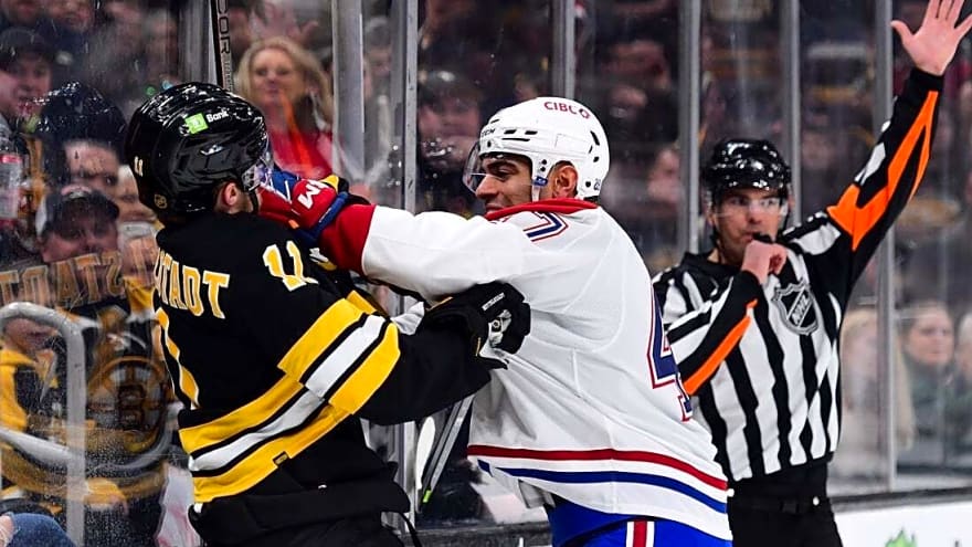 Canadiens add to Bruins' home woes with 4-goal third