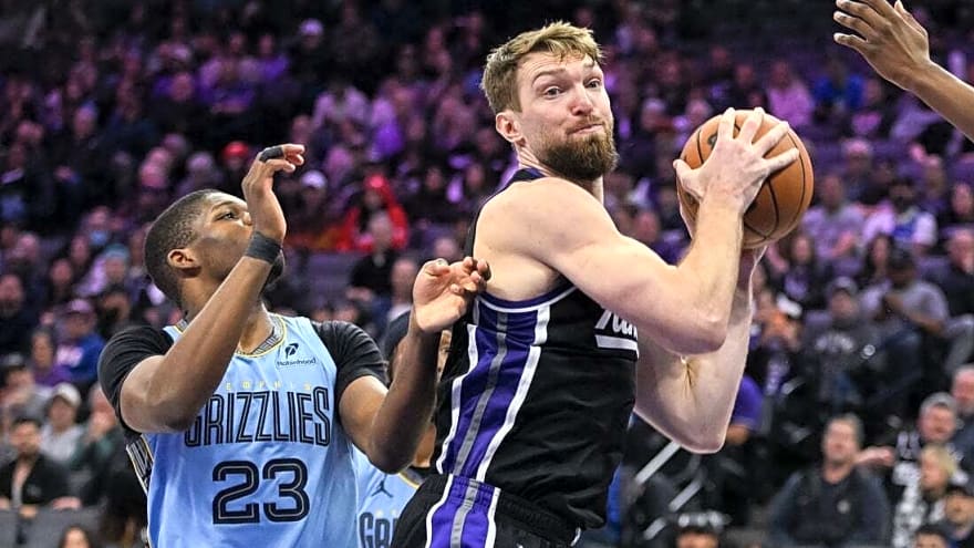 Report: Kings' Domantas Sabonis, Zach LaVine have season-ending surgeries