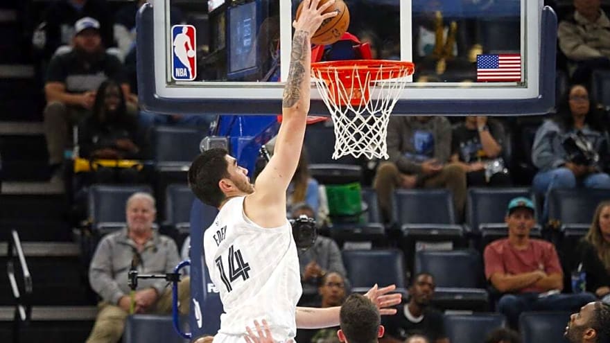 Grizzlies set franchise assist record, Kings drop 8th straight in blowout