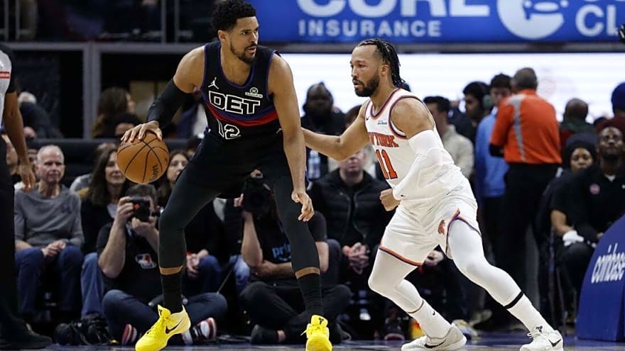 Pistons crush Knicks to snap New York's 8-game win streak