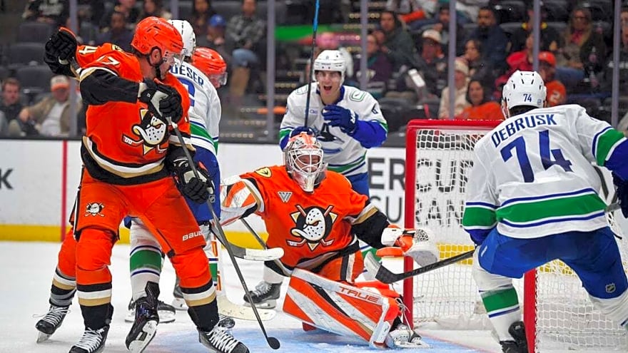 Canucks halt 10-game skid with late 3-goal rally, OT win vs. Ducks