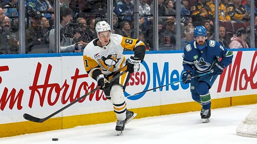 Ben Kindel has homecoming to remember, Penguins beat Canucks