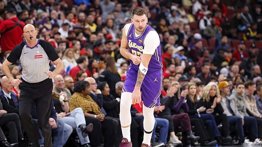 Luka Doncic fires in 46 points as Lakers blast Bulls