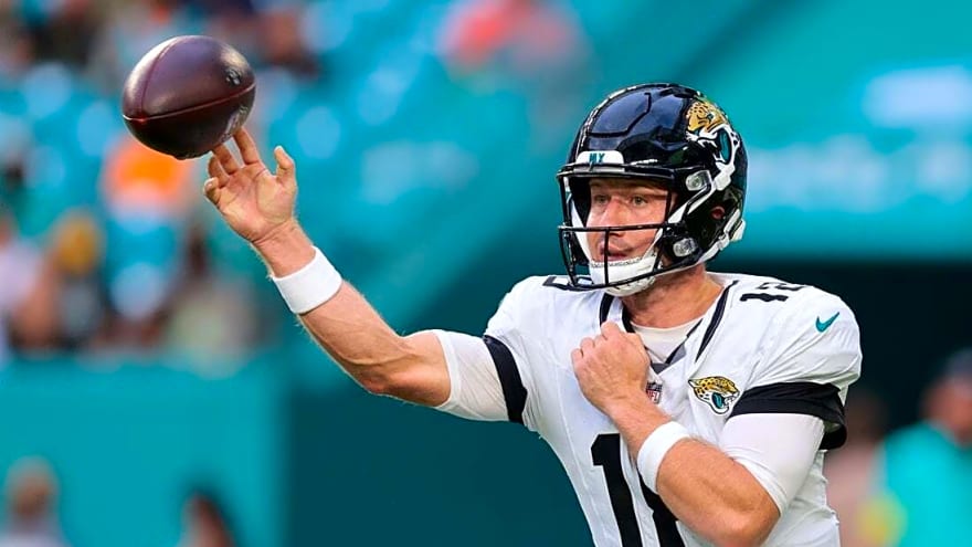 Vikings sign QB John Wolford with Carson Wentz out