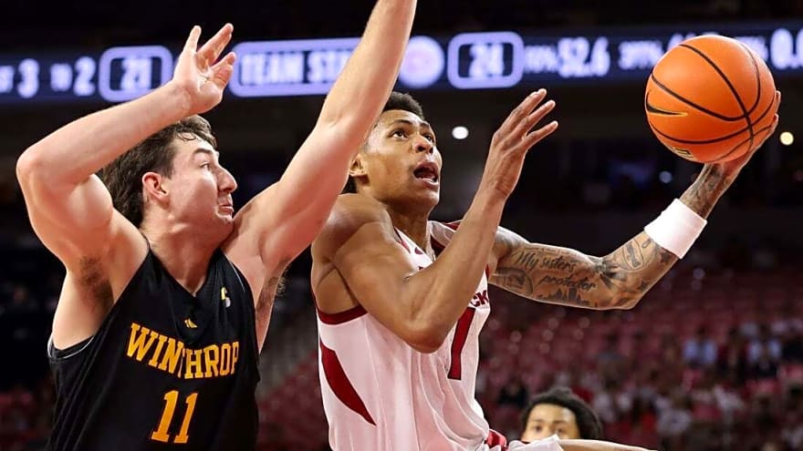 No. 21 Arkansas ends game on 6-0 run to rally past red-hot Winthrop