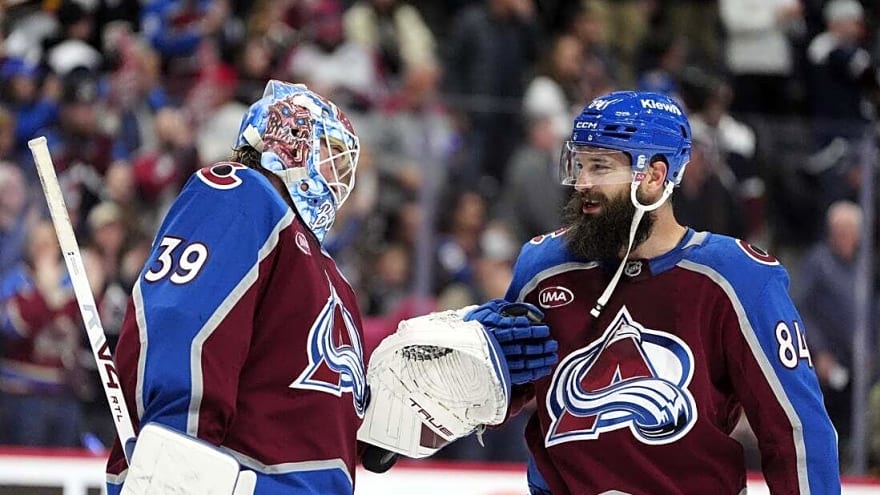 Smoldering Avalanche another challenge for tested Islanders