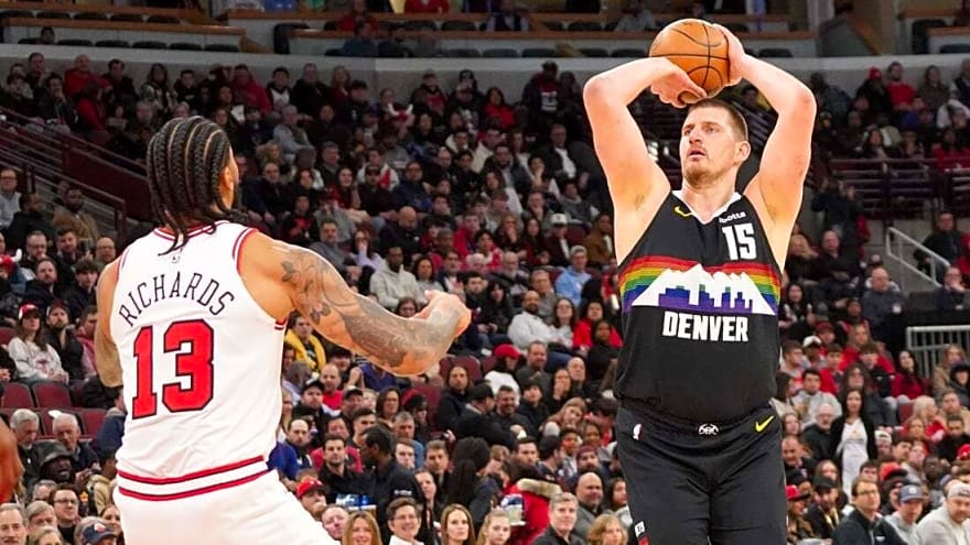 Nuggets surge past Bulls with strong 4th quarter