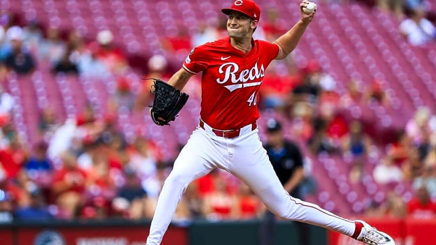 Reds pitchers stifle Marlins for shutout victory