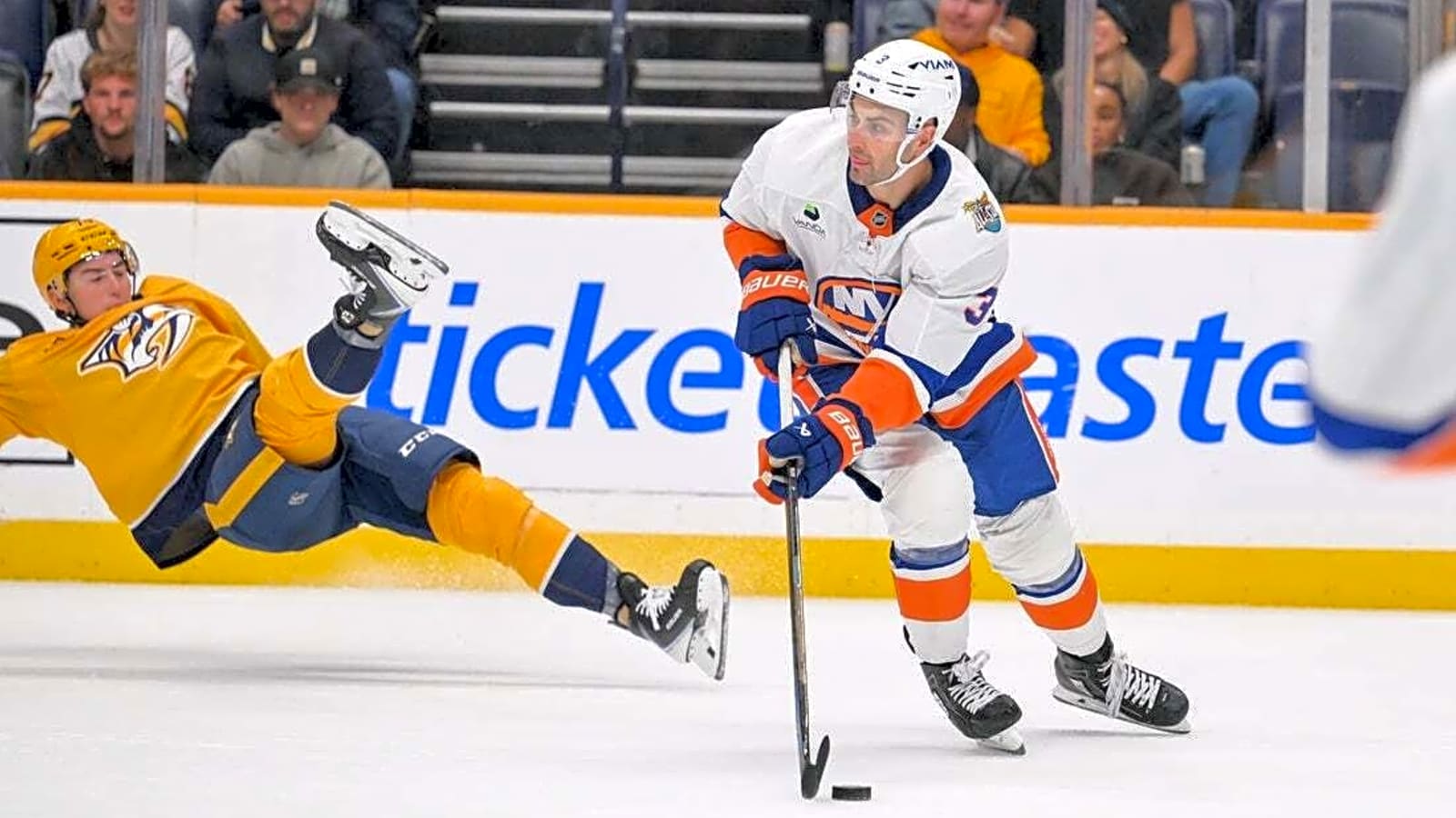 Predators rally from 3-goal hole, but Islanders prevail in shootout