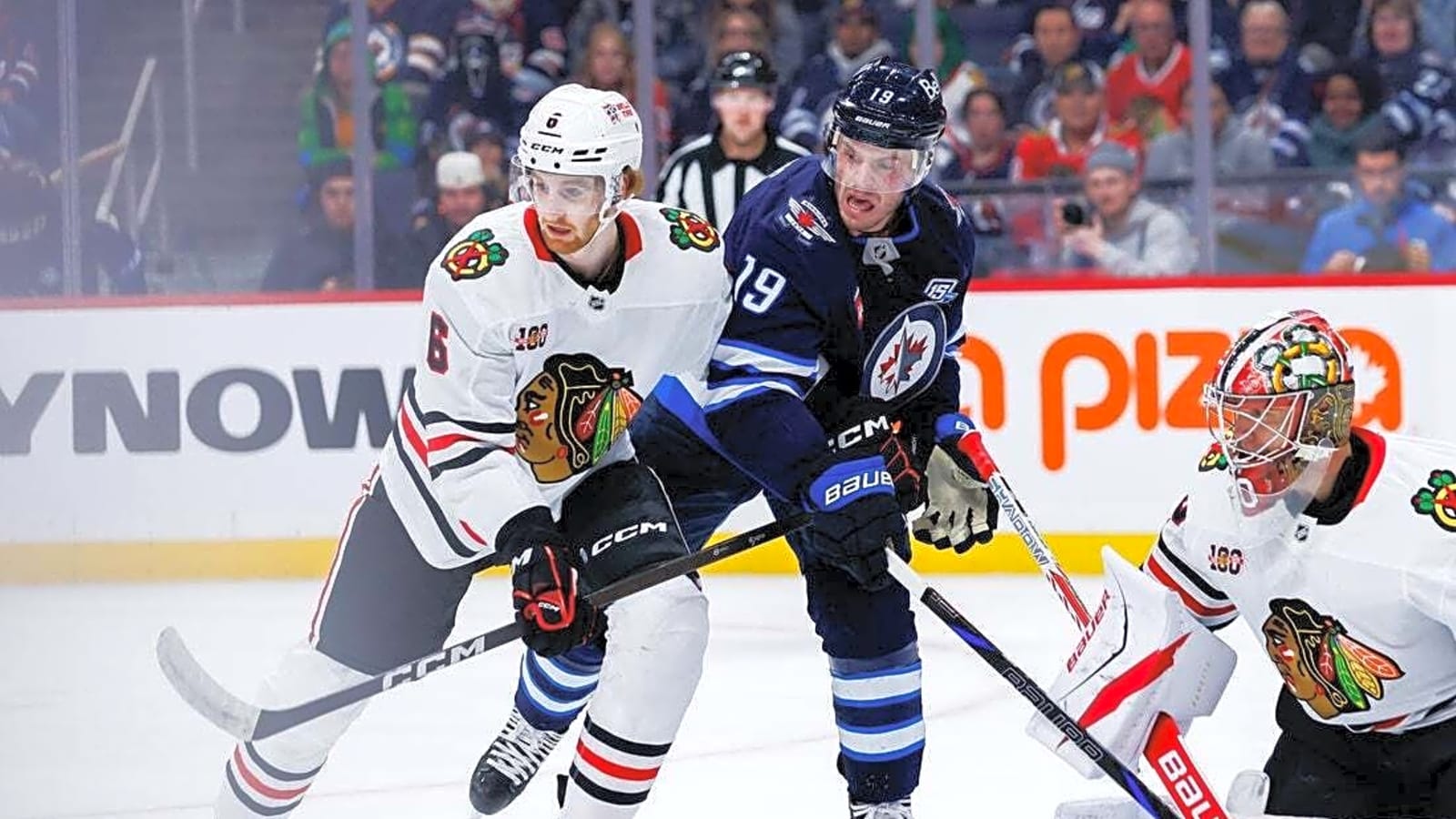 Jets triumph in Jonathan Toews' first matchup with Blackhawks