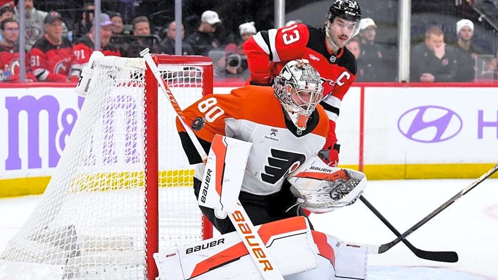 Owen Tippett (2 goals), surging Flyers hold off Devils