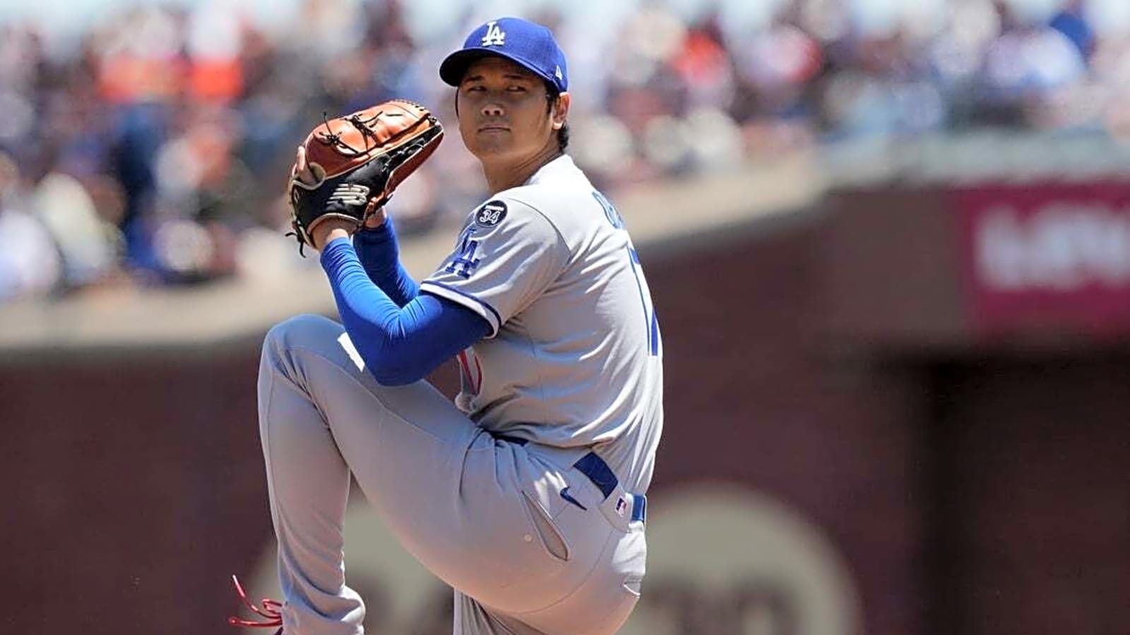 Shohei Ohtani guides Dodgers past Giants to end seven-game skid