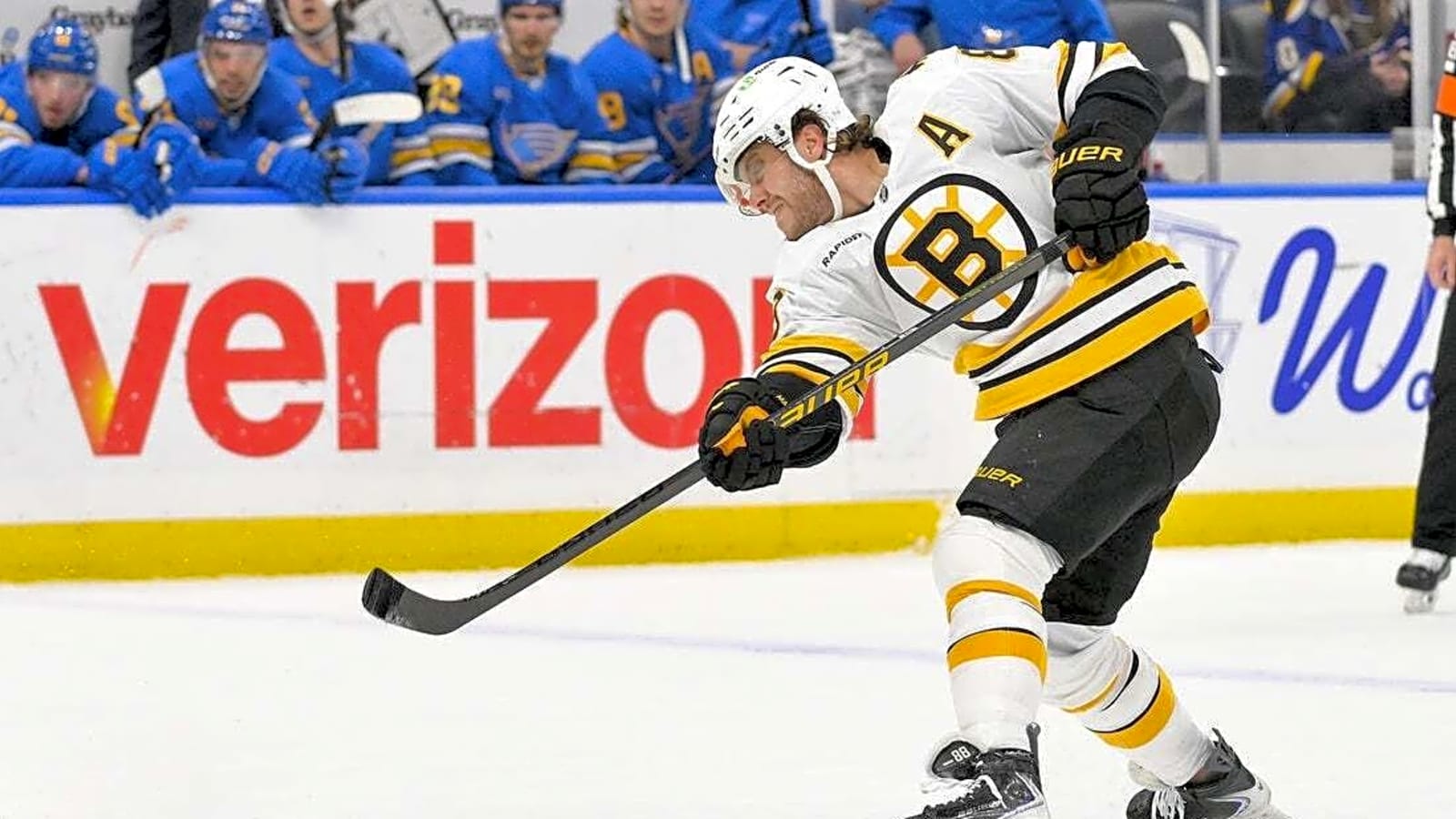 David Pastrnak's return ignites Bruins as Jets fight slump