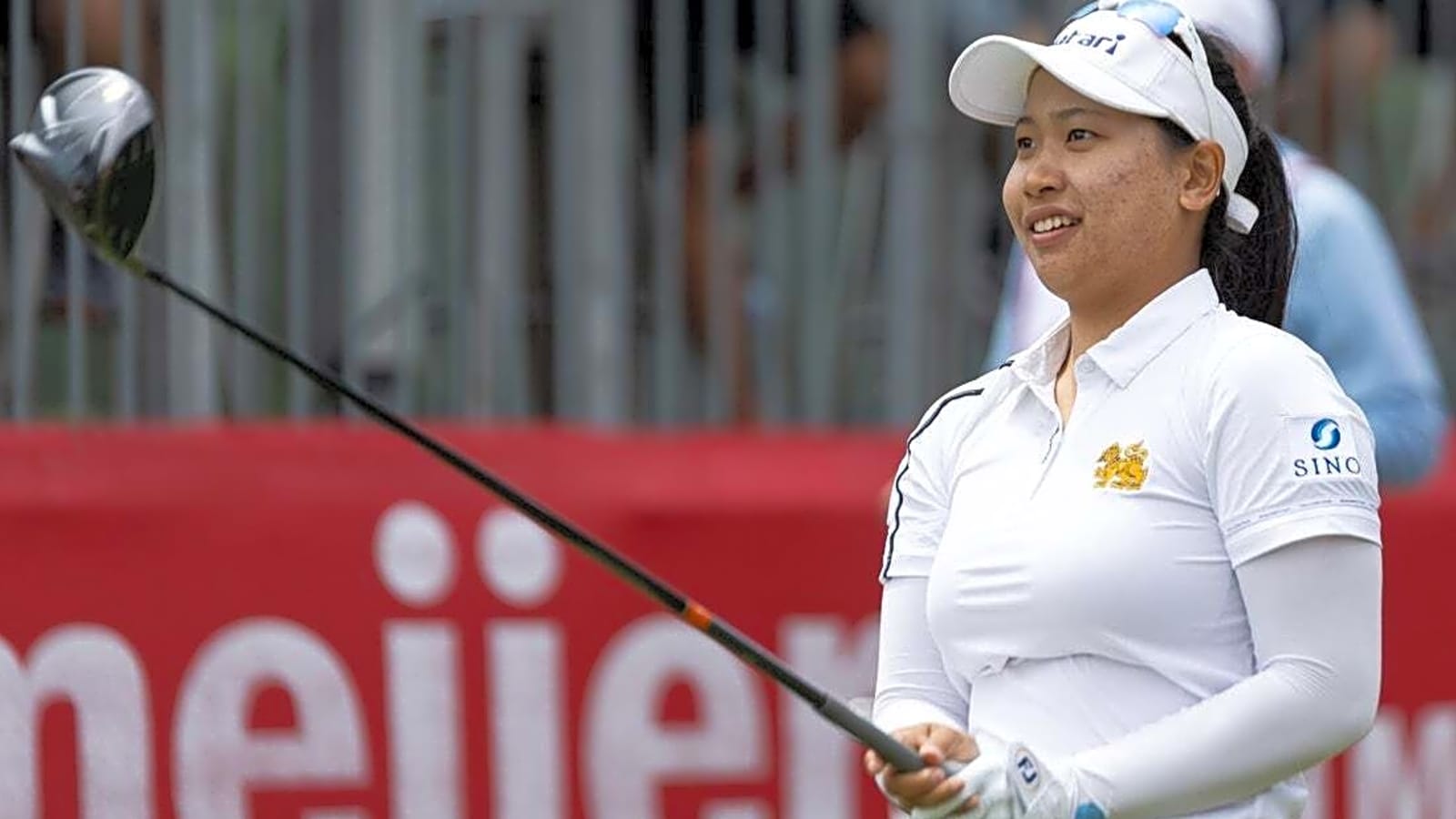 Chanettee Wannasaen (63) on top at Kroger Queen City Championship