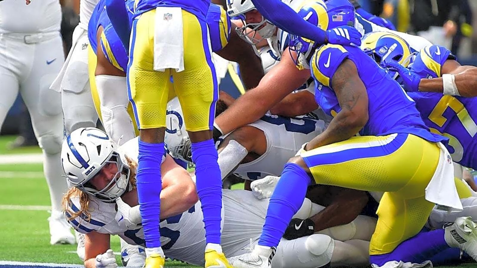 Matthew Stafford&#39;s late 88-yard TD pass rallies Rams past Colts
