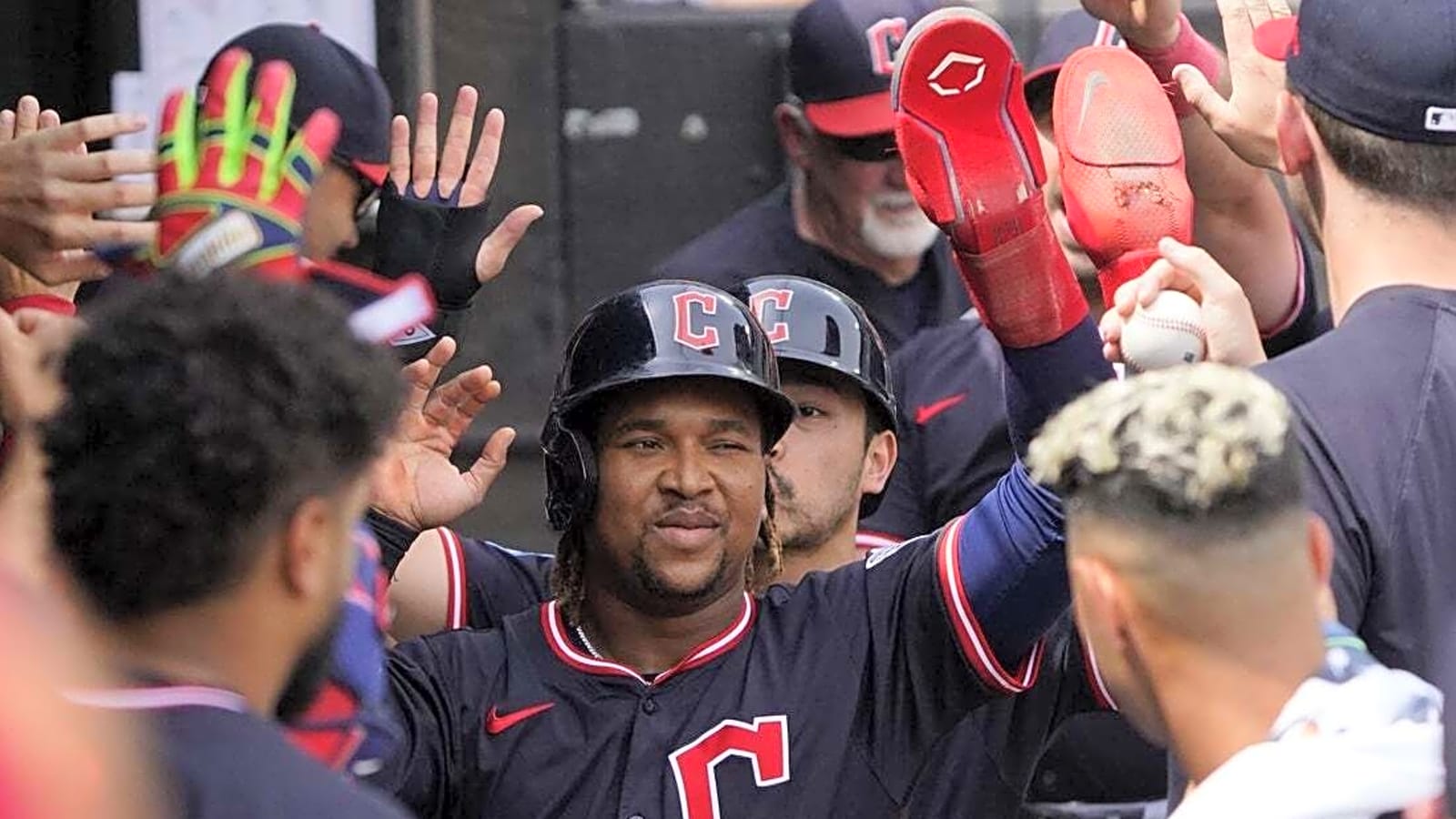Guardians rally to defeat White Sox in extra innings