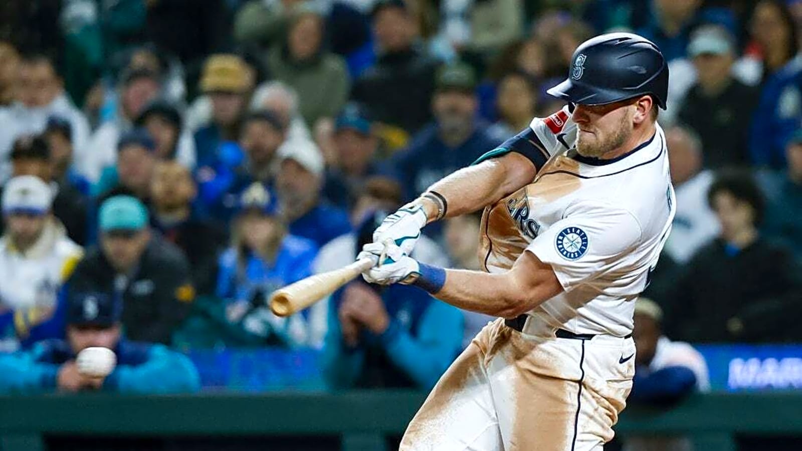 Mariners place OF Luke Raley (oblique) on injured list