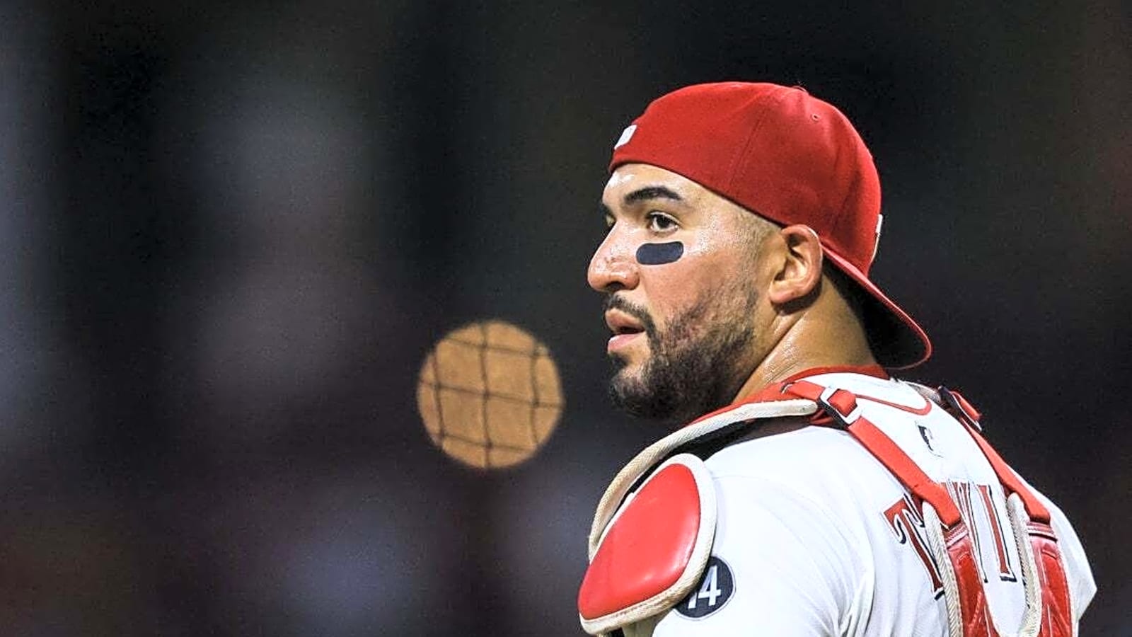 Reds try to control what they can entering series at D-backs