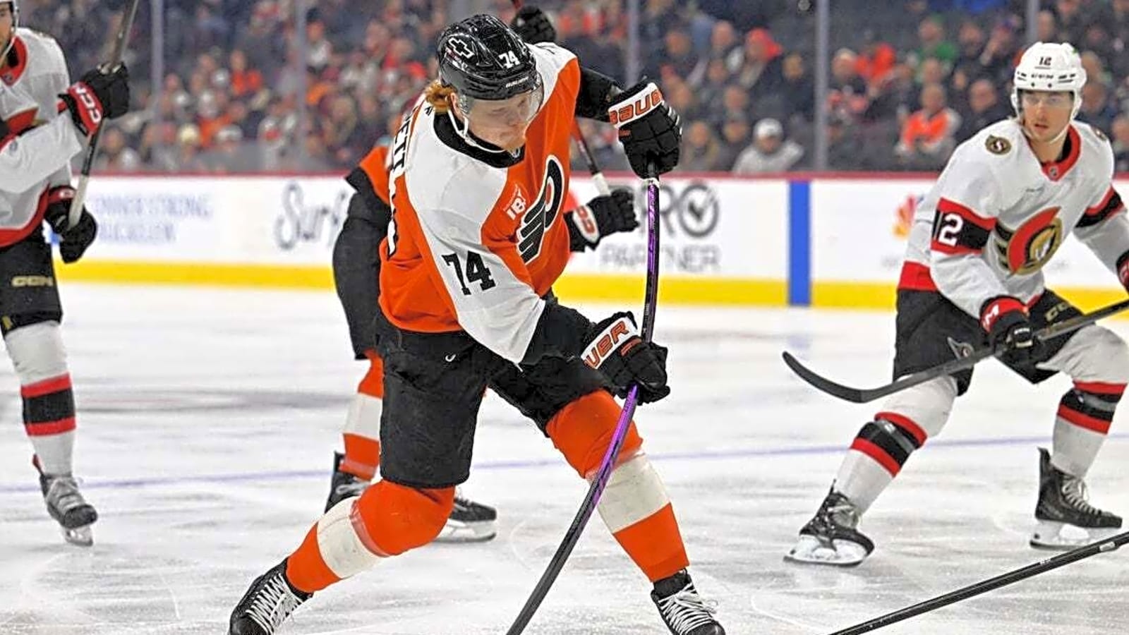 Senators' Tim Stutzle once again sinks Flyers in OT