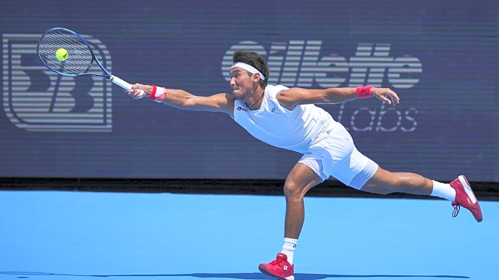 China&#39;s Bu Yunchaokete rallies for Winston-Salem first-round win
