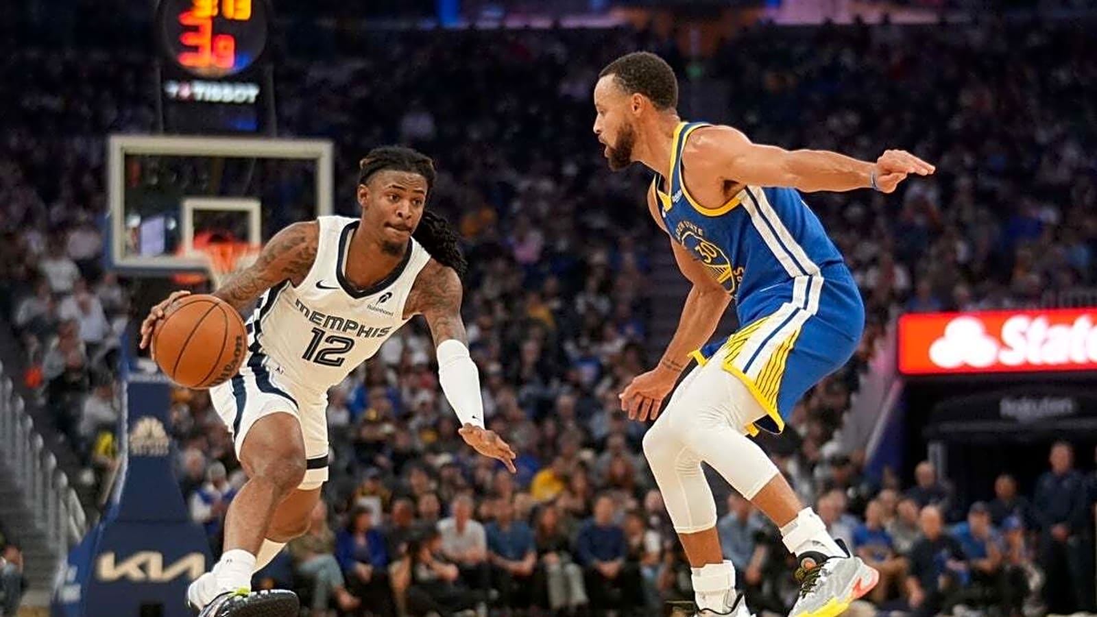 Warriors' third-quarter surge sinks Grizzlies