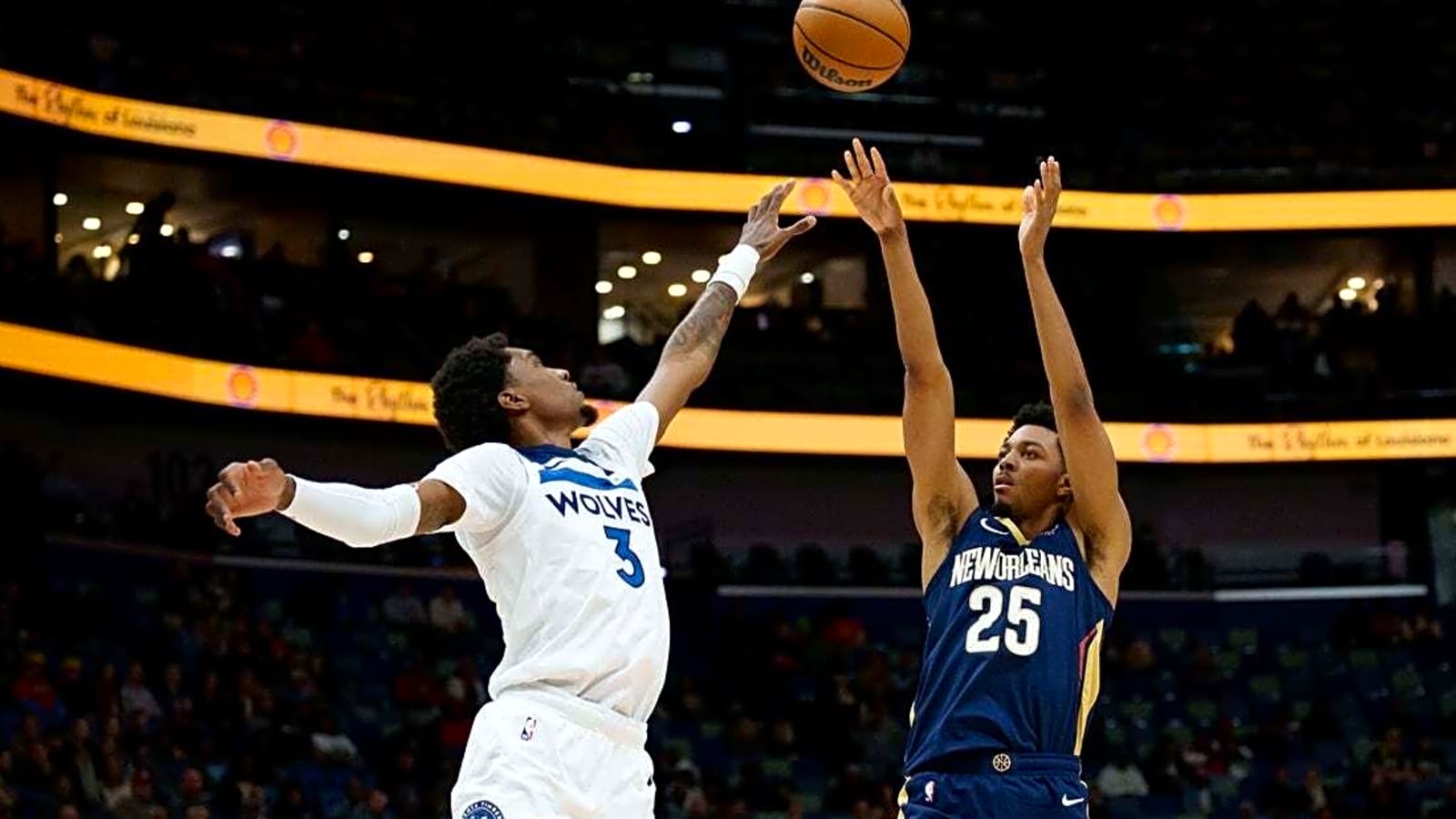 Timberwolves prep for Pelicans by adding Ayo Dosunmu