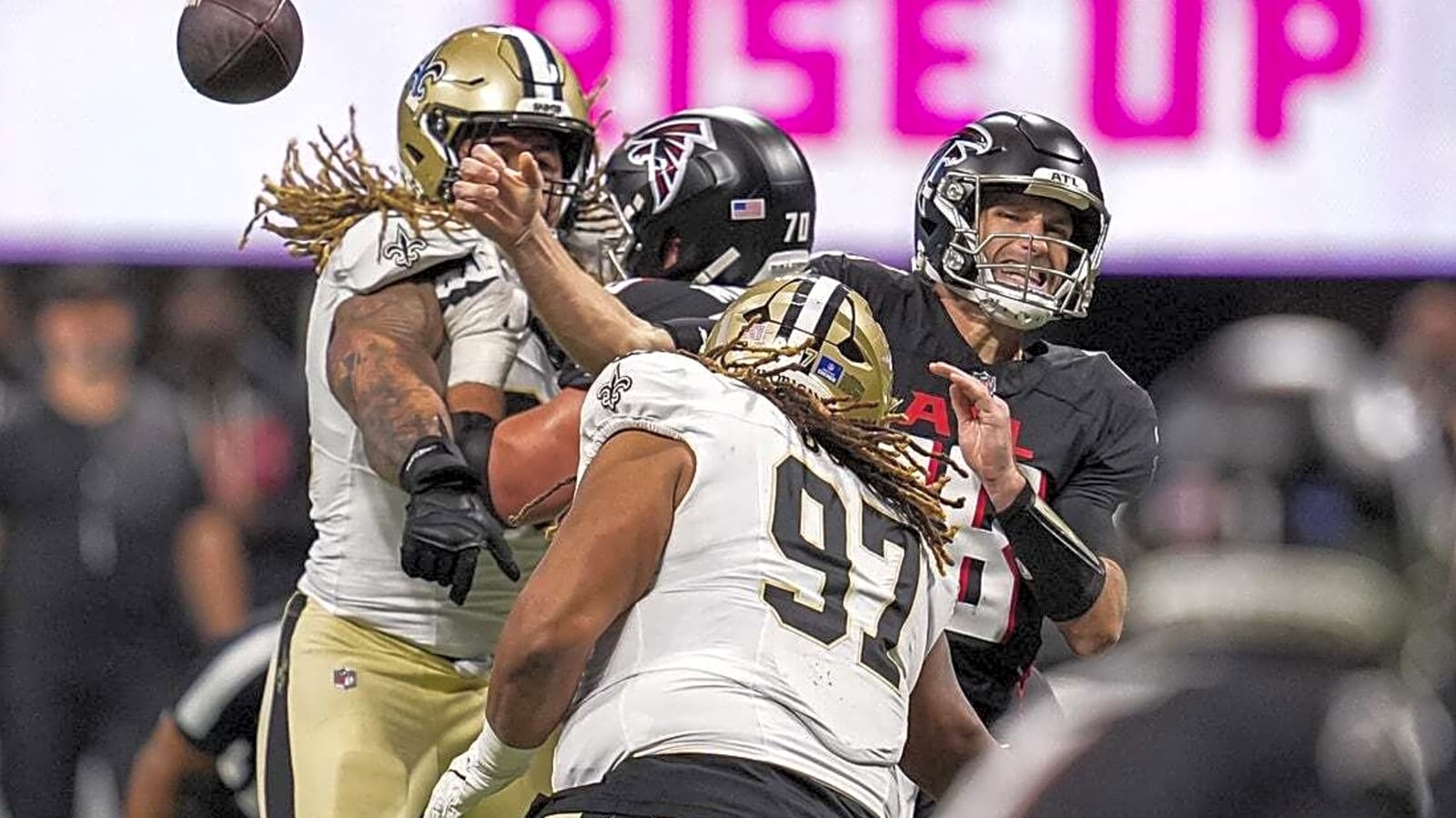 Falcons edge Saints to give Panthers NFC South title