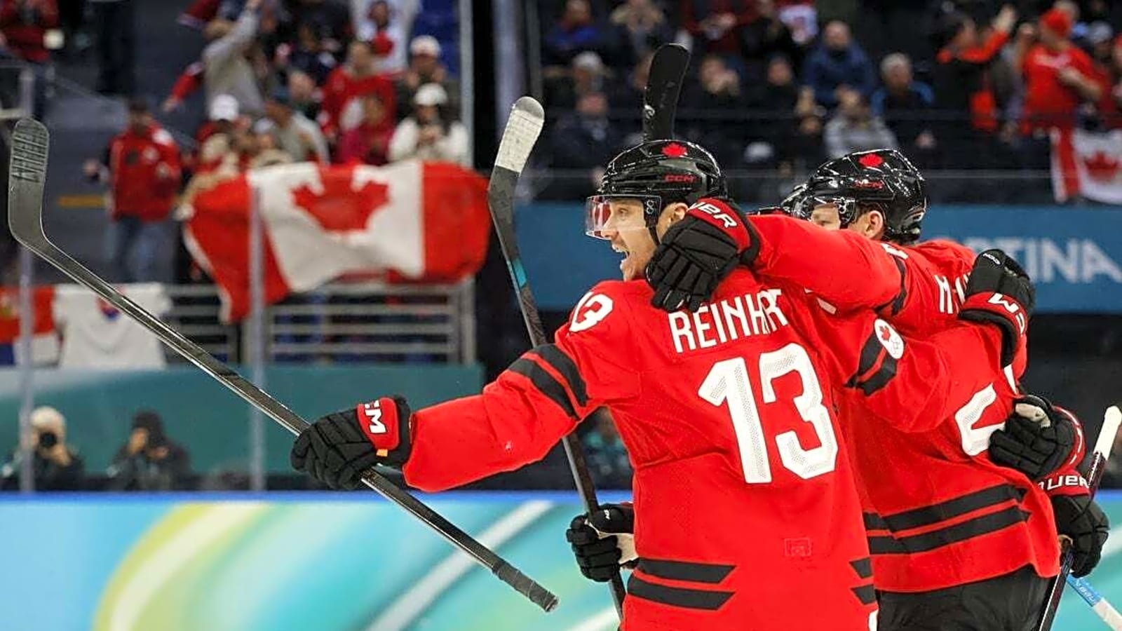 Nathan MacKinnon's late goal lifts Canada into gold medal game