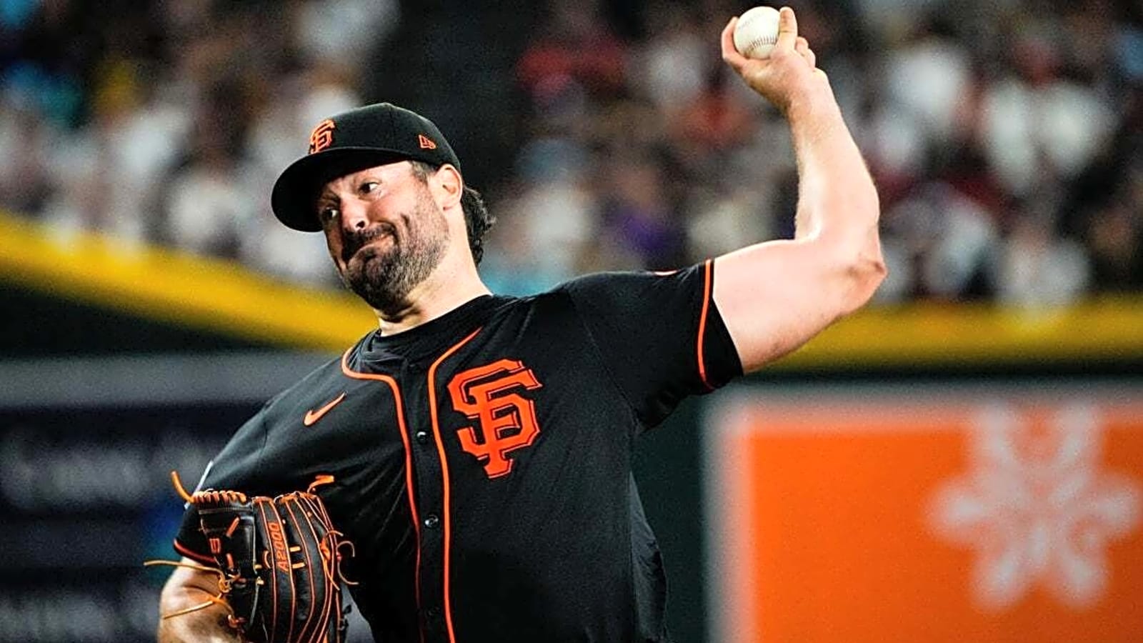 Giants&#39; Robbie Ray gets complete-game win over D-backs