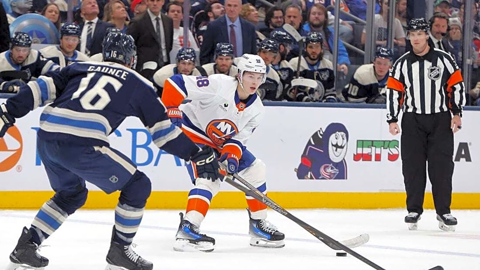 Wild third lifts Jackets over Isles in heated affair