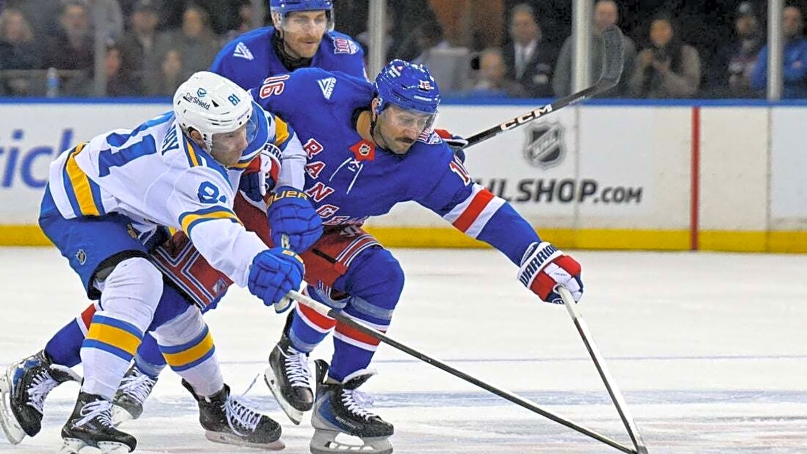 In rare home win, Rangers edge Blues to end 4-game skid