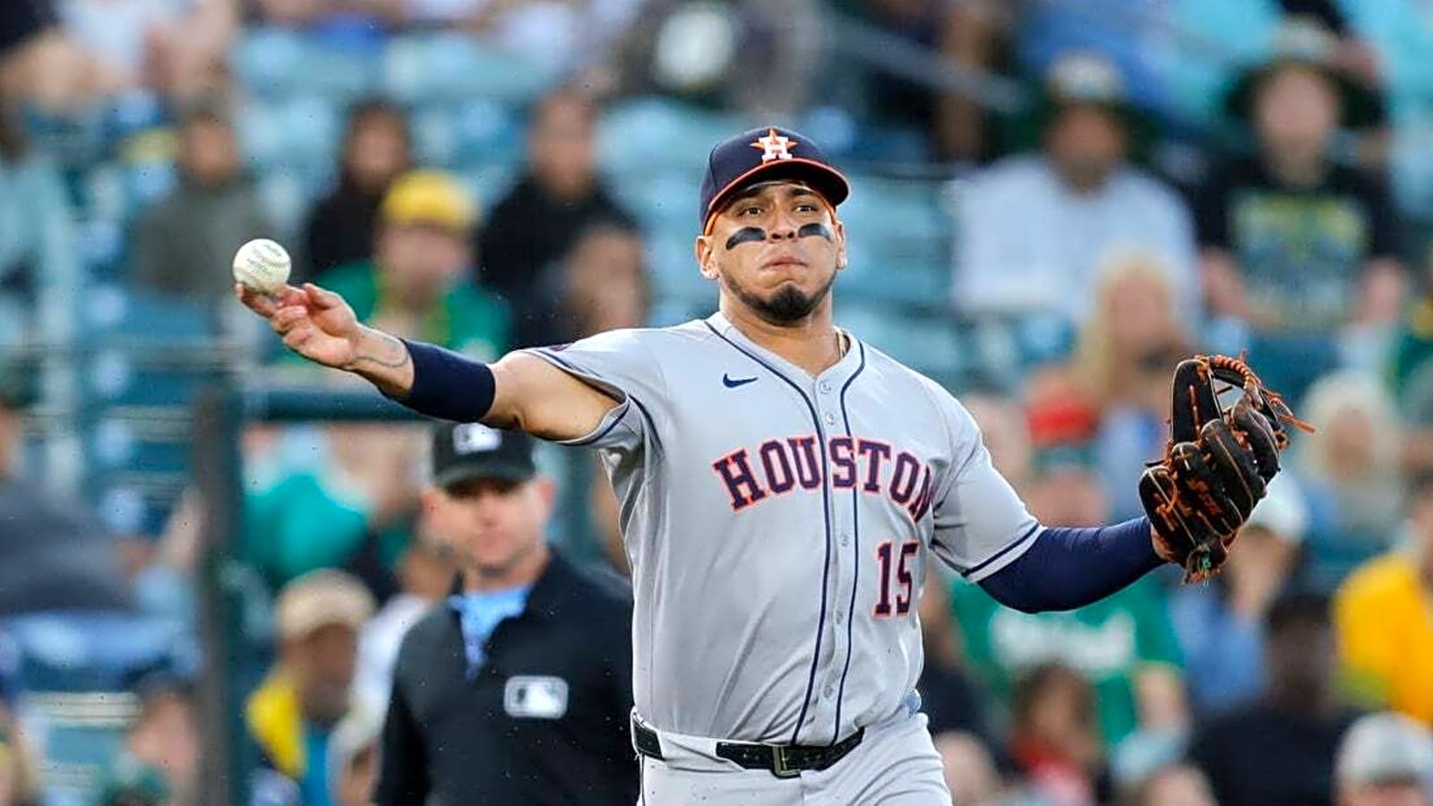Nick Kurtz powers A&#39;s past Astros in 10th