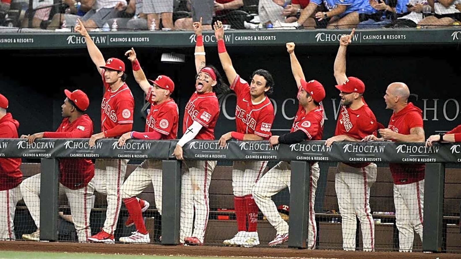Resurgent Rangers rout struggling Royals